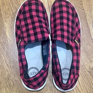 Red/Black Buffalo Hey Dudes - Misty style